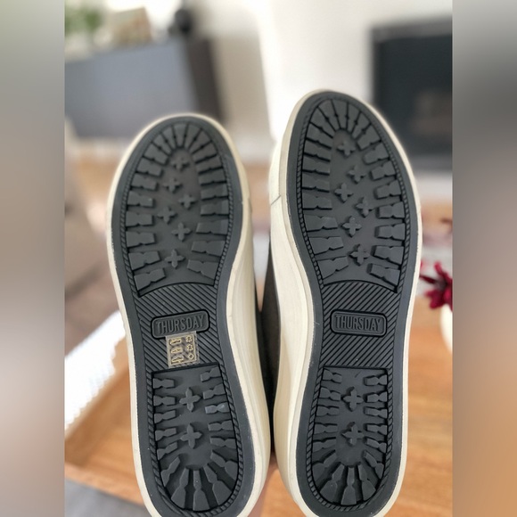 Thursday Boot Co. Retro Low Top Sneakers Size 14 Gray Suede Casual Shoes $160 - Picture 6 of 13